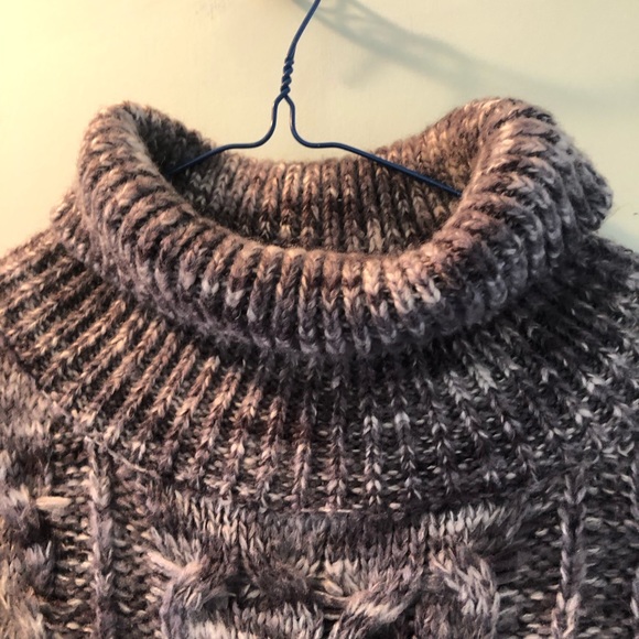 Soft thick sweater - Picture 3 of 5